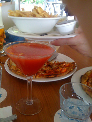 cocktails-pizza.jpg